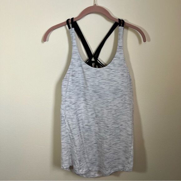 ✨ Lululemon Moment to Movement 2-in-1 Tank Top in Gray and Black - Size 4 - Picture 3 of 11